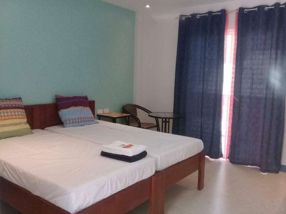 D & B Bluestar Beach Resort Panglao Kültér fotó