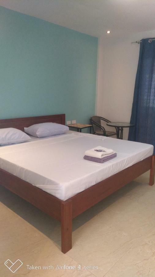D & B Bluestar Beach Resort Panglao Kültér fotó